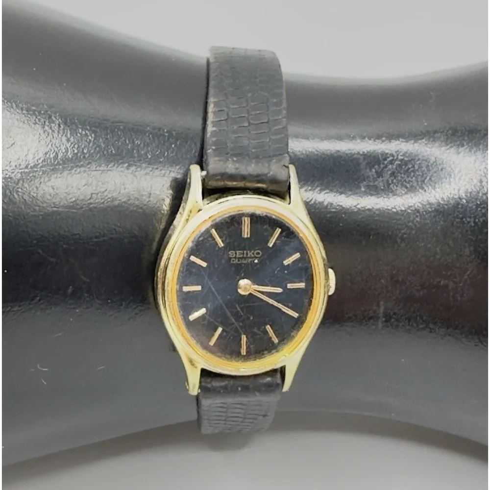 Vintage Seiko Womens Gold 20mm Case Quartz‎ Watch Leather Band -Working